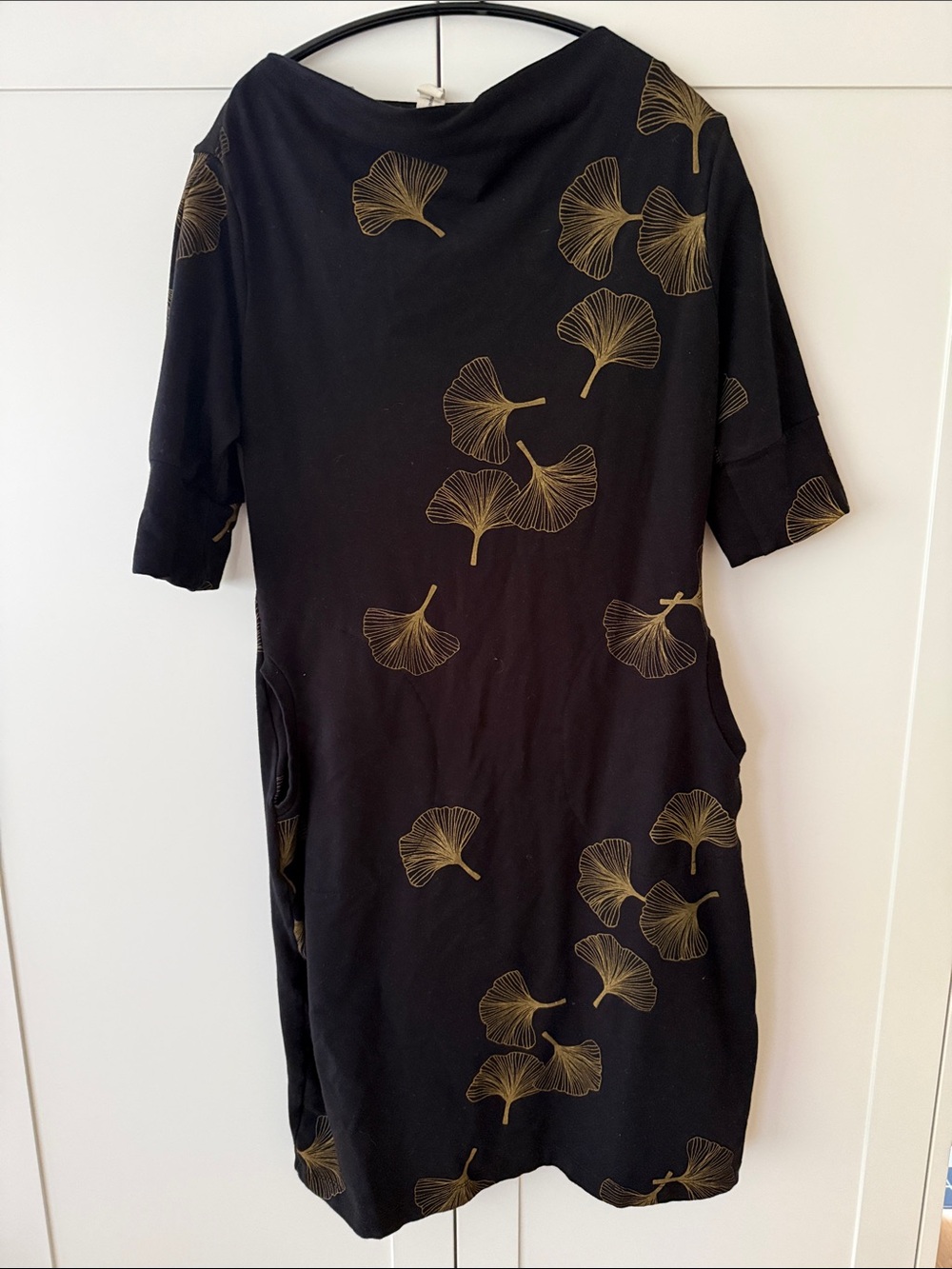 Smoking Lily Point Grey dress